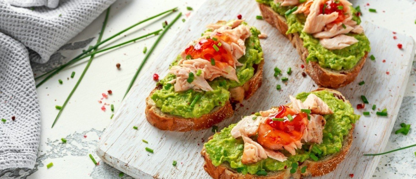 Tα 4 πιο υγιεινά snacks με κάτω από 400 θερμίδες που είναι ιδανικά για την παραλία 