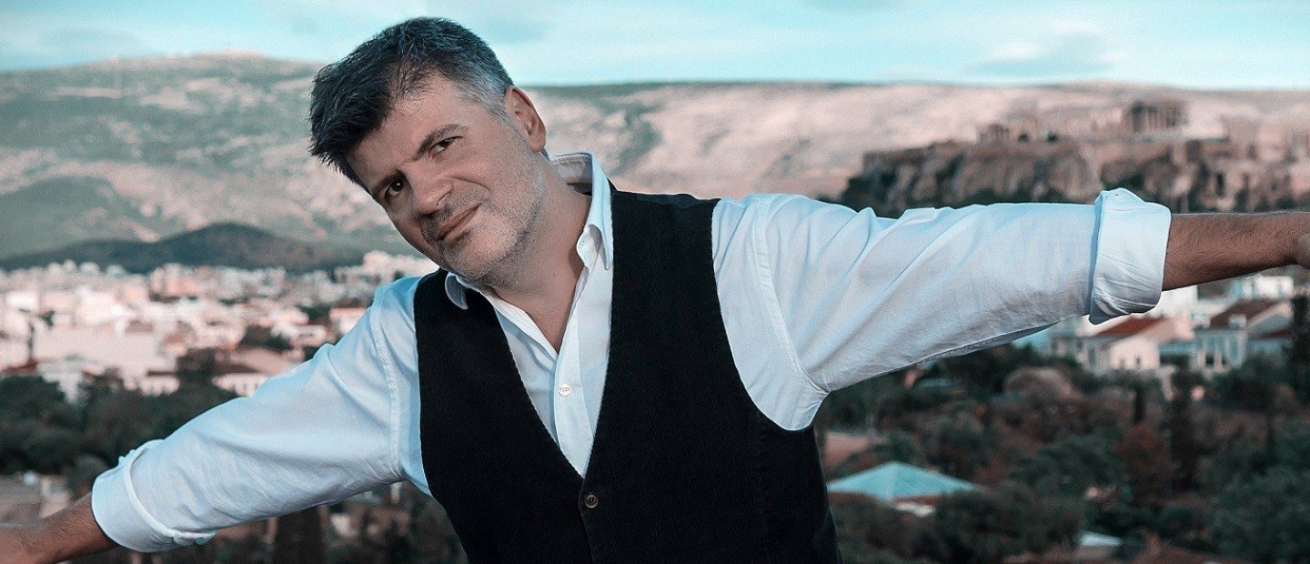 Oι πολυαναμενόμενες θεατρικές παραστάσεις που κάνουν πρεμιέρα τον Ιούνιο στην Ελλάδα 