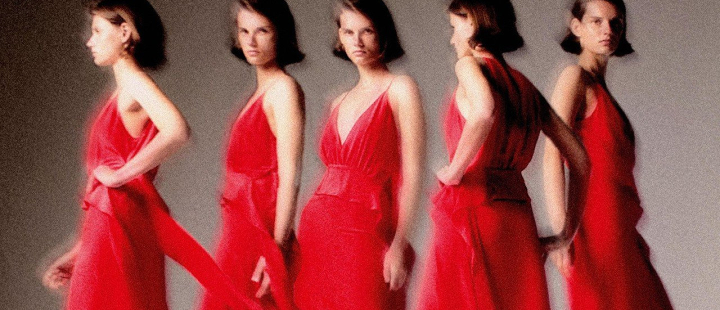 H Victoria Beckham σχεδίασε την απόλυτη party collection 