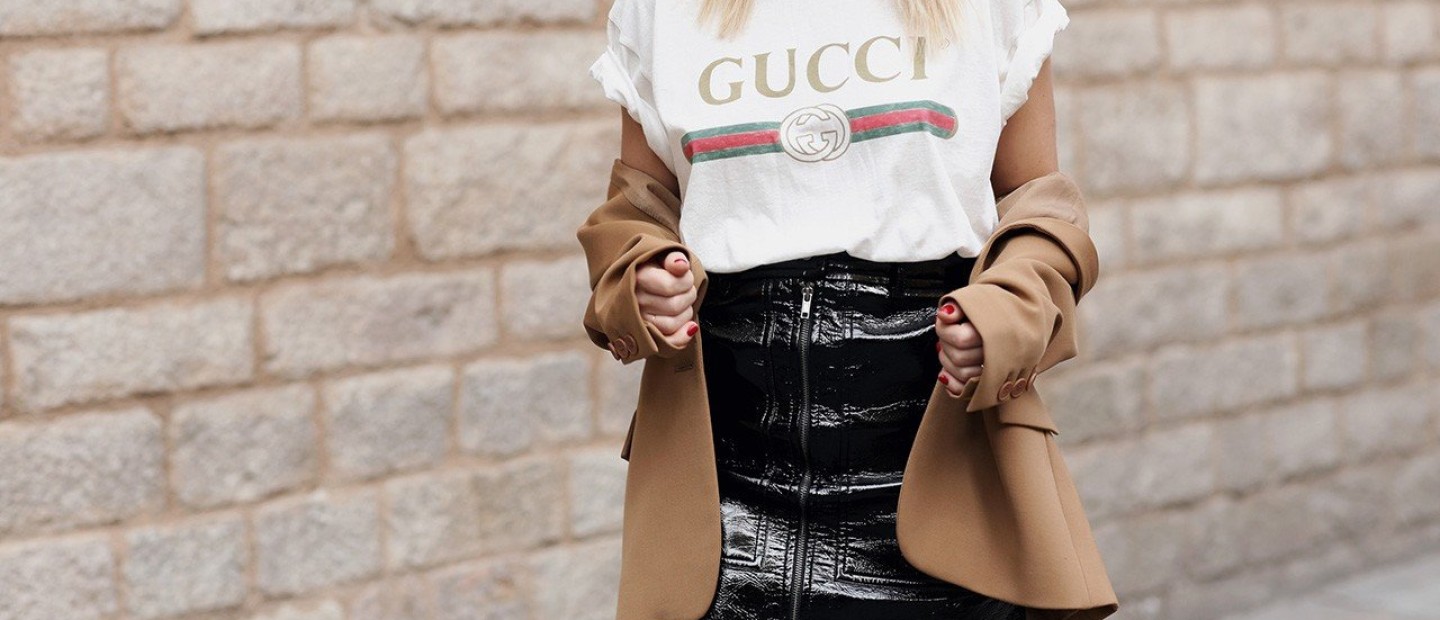 How to: Πώς να φορέσετε τη vinyl φούστα 