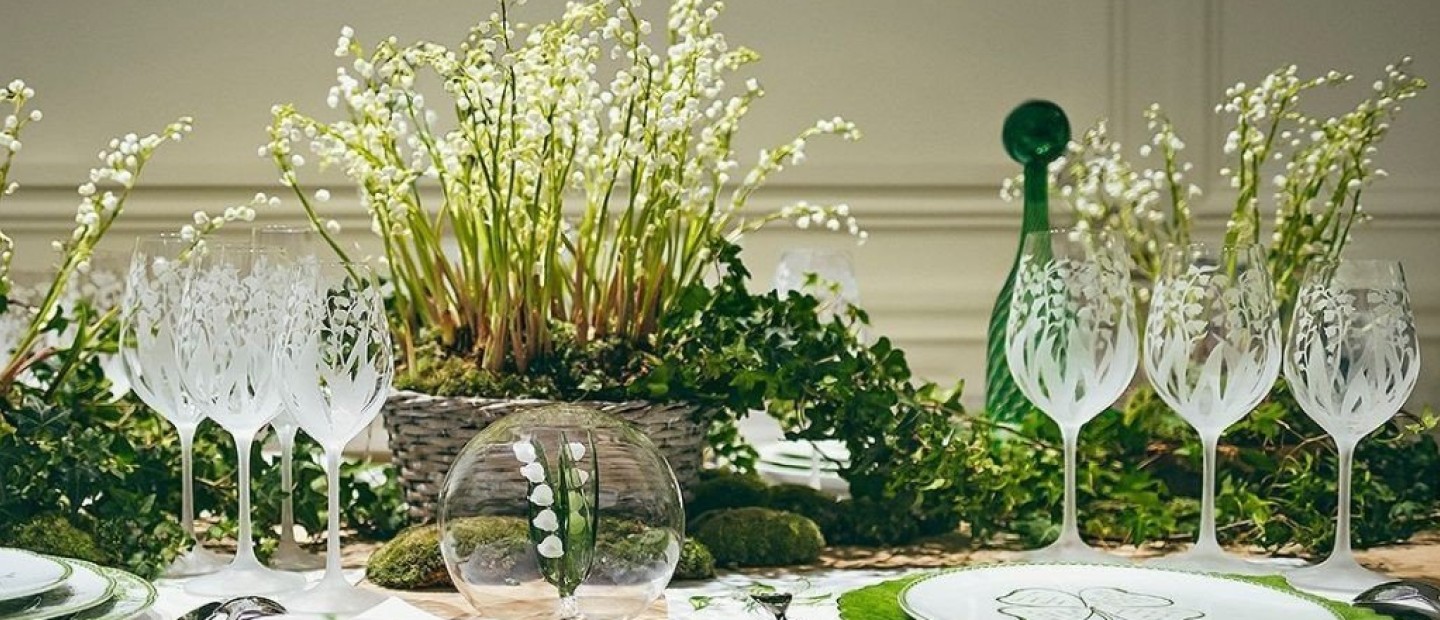 Summer art de la table: Υπέροχες προτάσεις για να διακοσμήσετε το τραπέζι στο μπαλκόνι ή τον κήπο σας