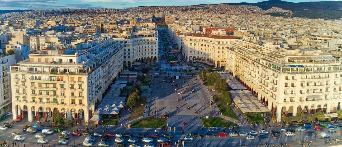 Αγίου Πνεύματος στη Θεσσαλονίκη: Τέλειες προτάσεις για όσους θα παραμείνουν στην πόλη