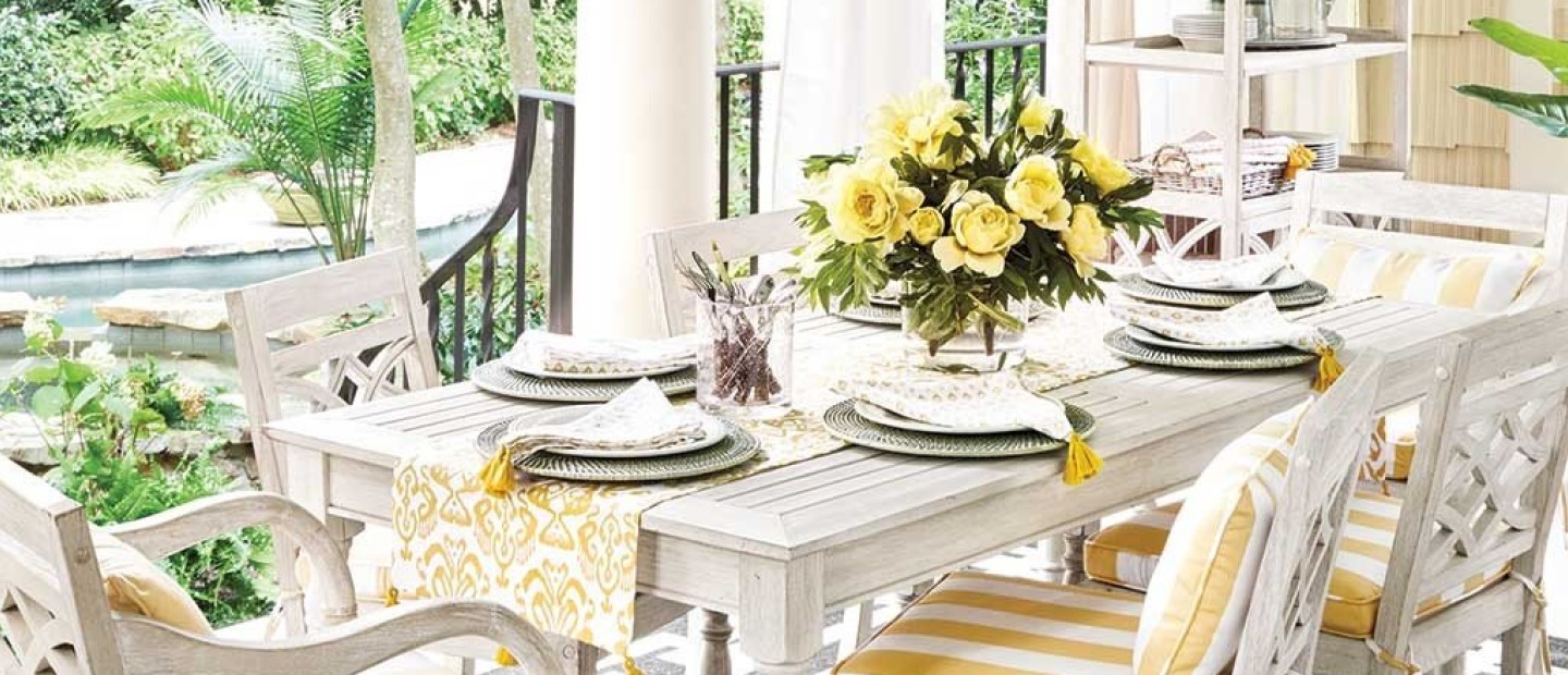 Balcony makeover: Πώς να μετατρέψετε το μπαλκόνι σας σε έναν επίγειο παράδεισο στην πόλη