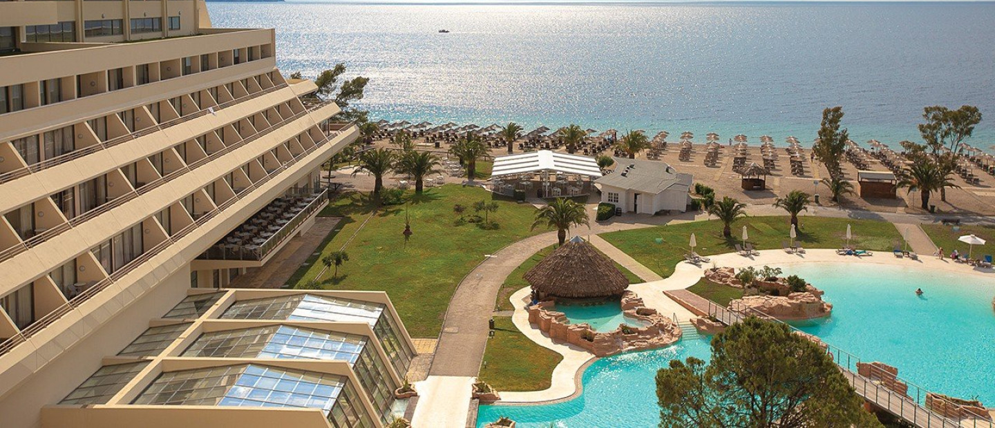 Αυτό είναι το αναβαθμισμένο Grand Resort στη Χαλκιδική όπου «χτυπάει» η καρδιά του καλοκαιριού 