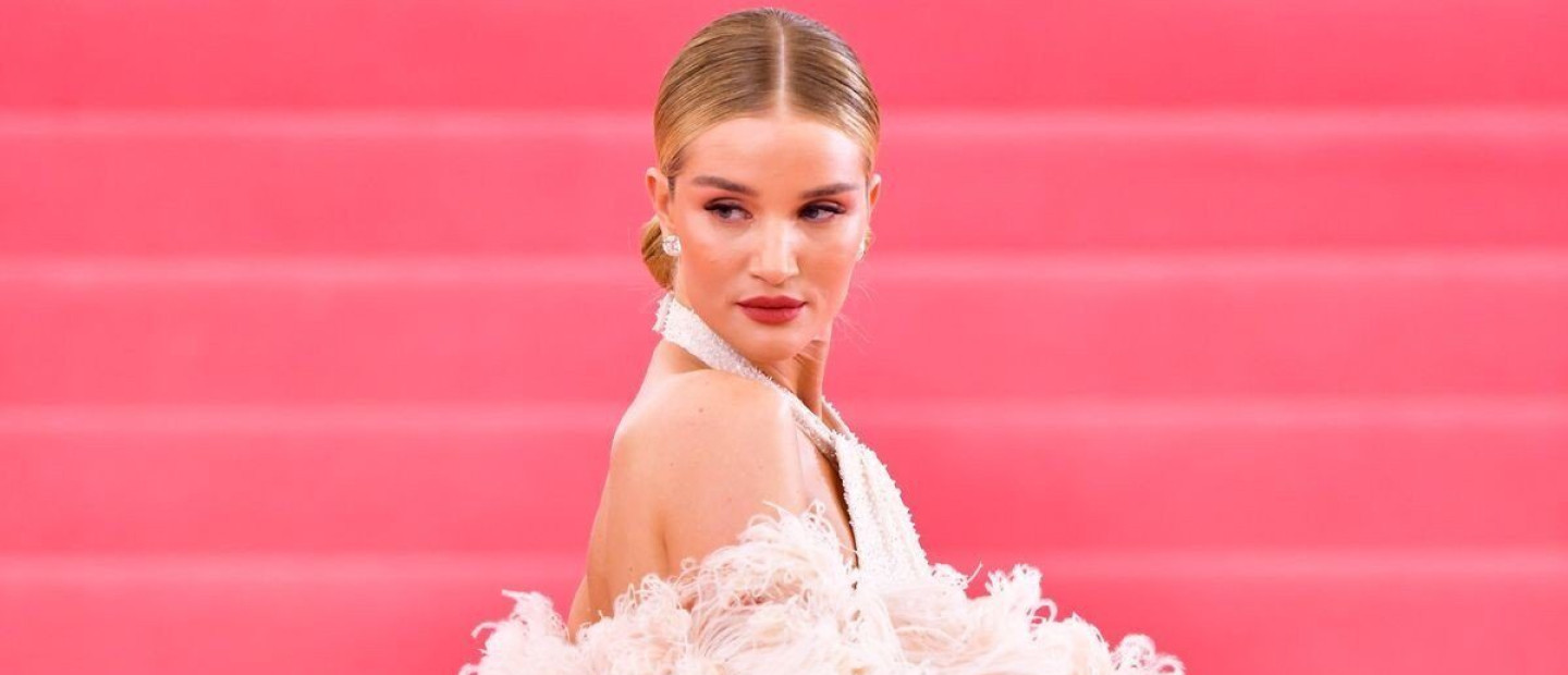 Ένα flashback στις πιο εντυπωσιακές red carpet εμφανίσεις της Rosie Huntington-Whiteley