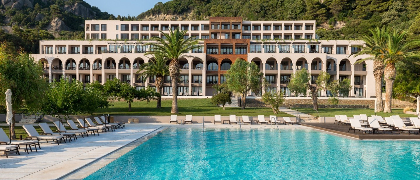 To νέο, πολυτελές resort που προσφέρει μια ξεχωριστή εμπειρία διαμονής στην πανέμορφη Κέρκυρα 
