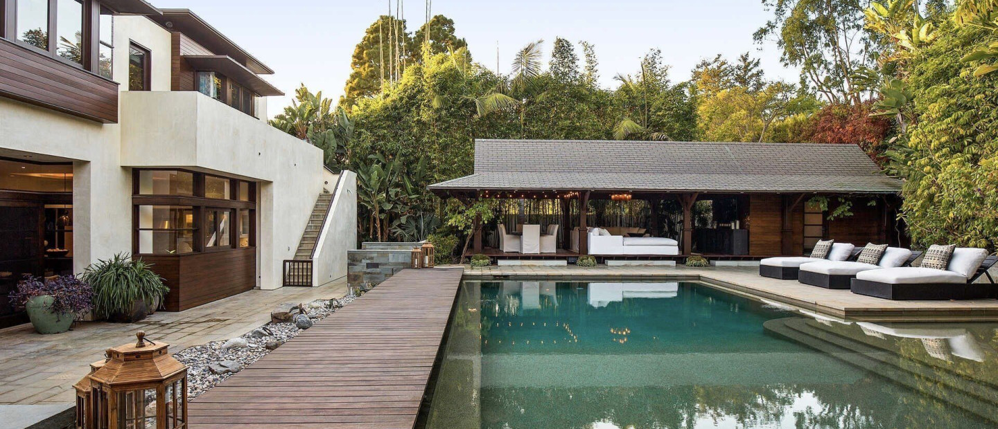 Celebrity houses: Μέσα στην εντυπωσιακή έπαυλη του ηθοποιού Matt Damon στο Los Angeles