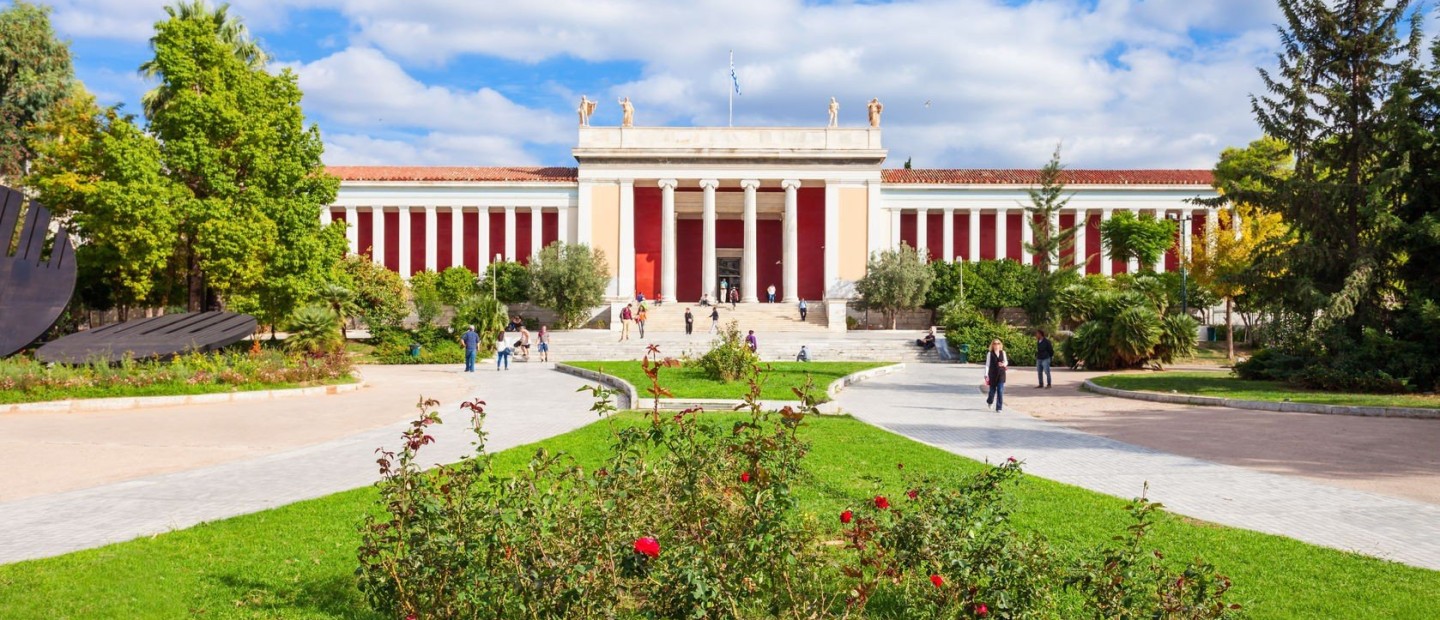 Οι must-see εκθέσεις για να παρακολουθήσετε αυτήν την περίοδο στα μουσεία της χώρας 