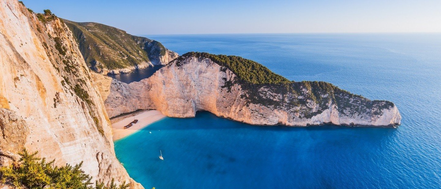 Greek Islands: Τα top 10 νησιά της χώρας μας που η ομορφιά τους «κόβει» την ανάσα