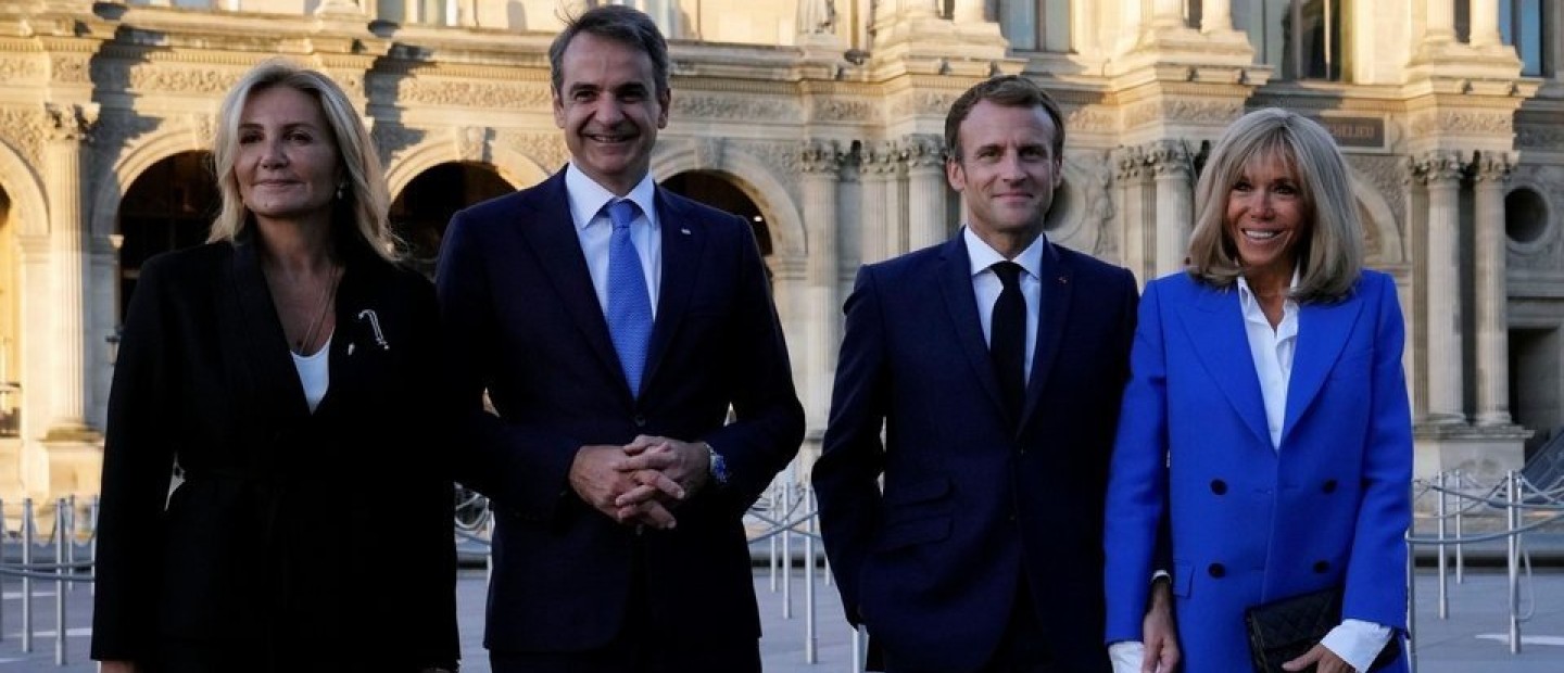 «Άρωμα Ελλάδας» στα εγκαίνια της έκθεσης στο Λούβρο για τα 200 χρόνια από την Επανάσταση: Oι υψηλοί προσκεκλημένοι 