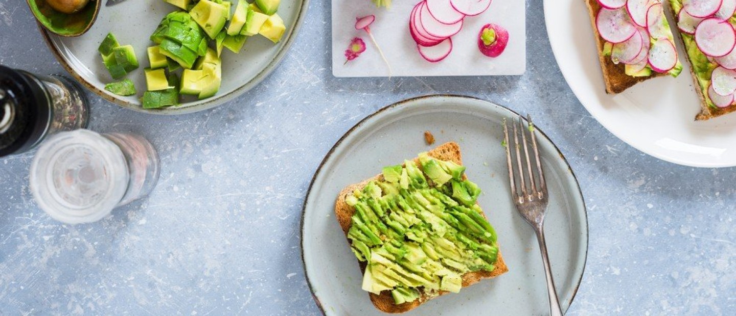 Avocado: 3 ανατρεπτικές συνταγές για πρωί, μεσημέρι και βράδυ 