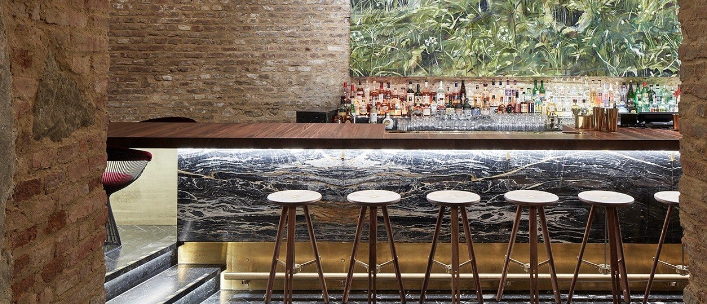Ένα κελάρι του 18ου αιώνα μετατρέπεται σε εντυπωσιακό bar 