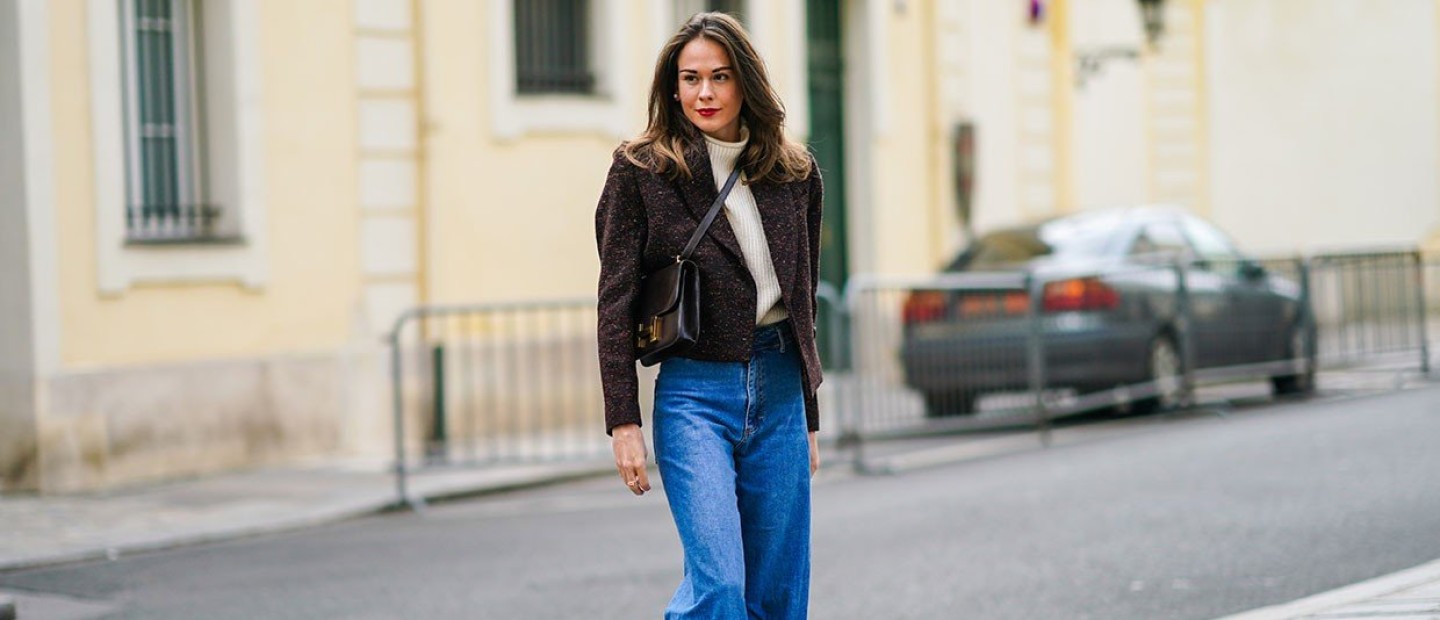 Denim Rules: Τα τζιν παντελόνια που θα σας βγάλουν «ασπροπρόσωπες» τον χειμώνα 