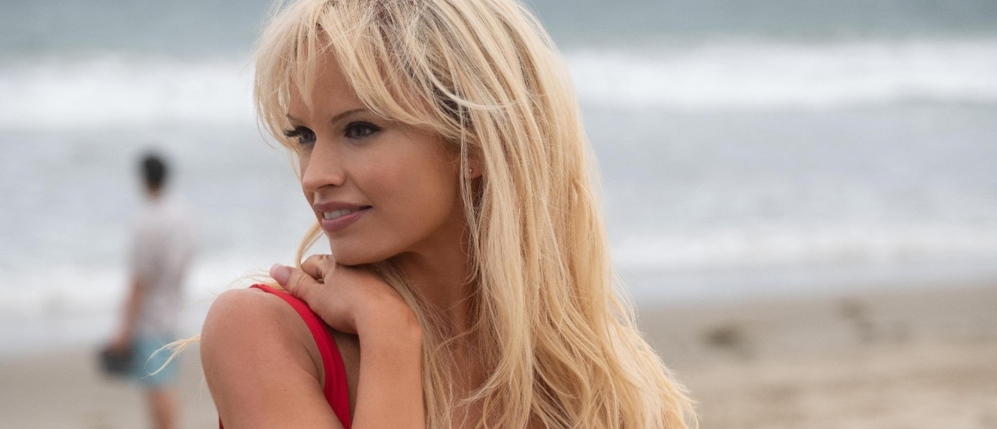 Pam & Tommy: Η απίστευτη αλλαγή της Lily James σε Pamela Anderson για τις ανάγκες της πολυσυζητημένης σειράς  