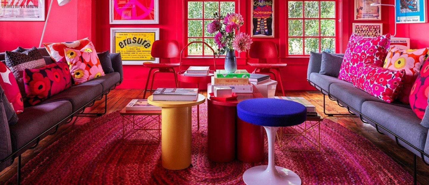 Μια κατοικία γεμάτη χρώματα στη Νέα Υόρκη υμνεί την αισιοδοξία