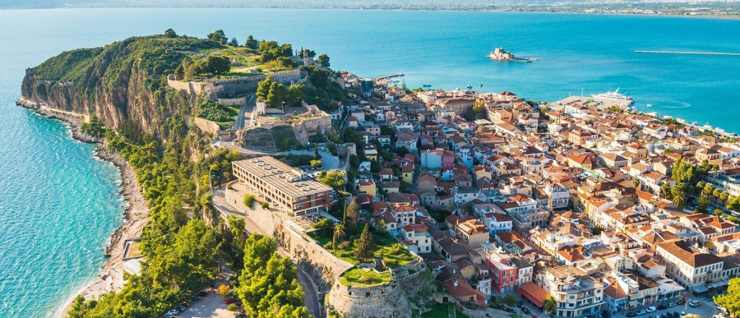 Οι 4 must-visit προορισμοί στην Ελλάδα για την άνοιξη