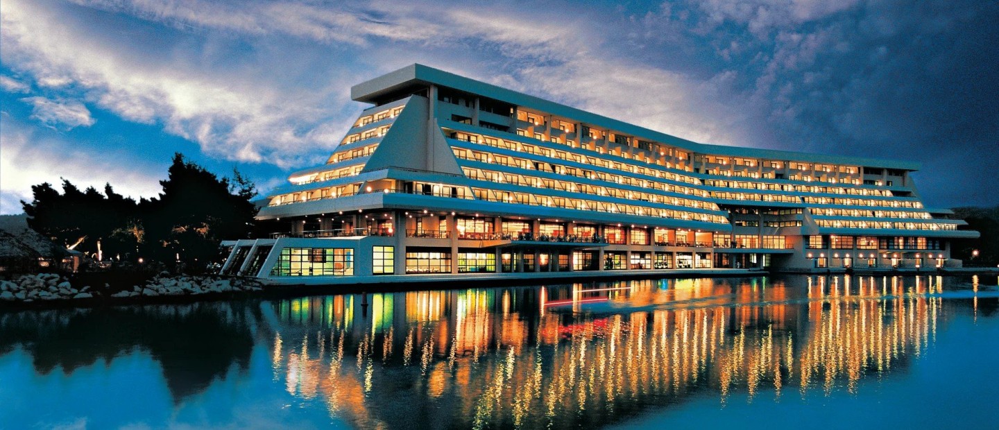 Το Porto Carras Grand Resort στη Χαλκιδική ανοίγει και πάλι τις πύλες του αυτόν τον Απρίλιο