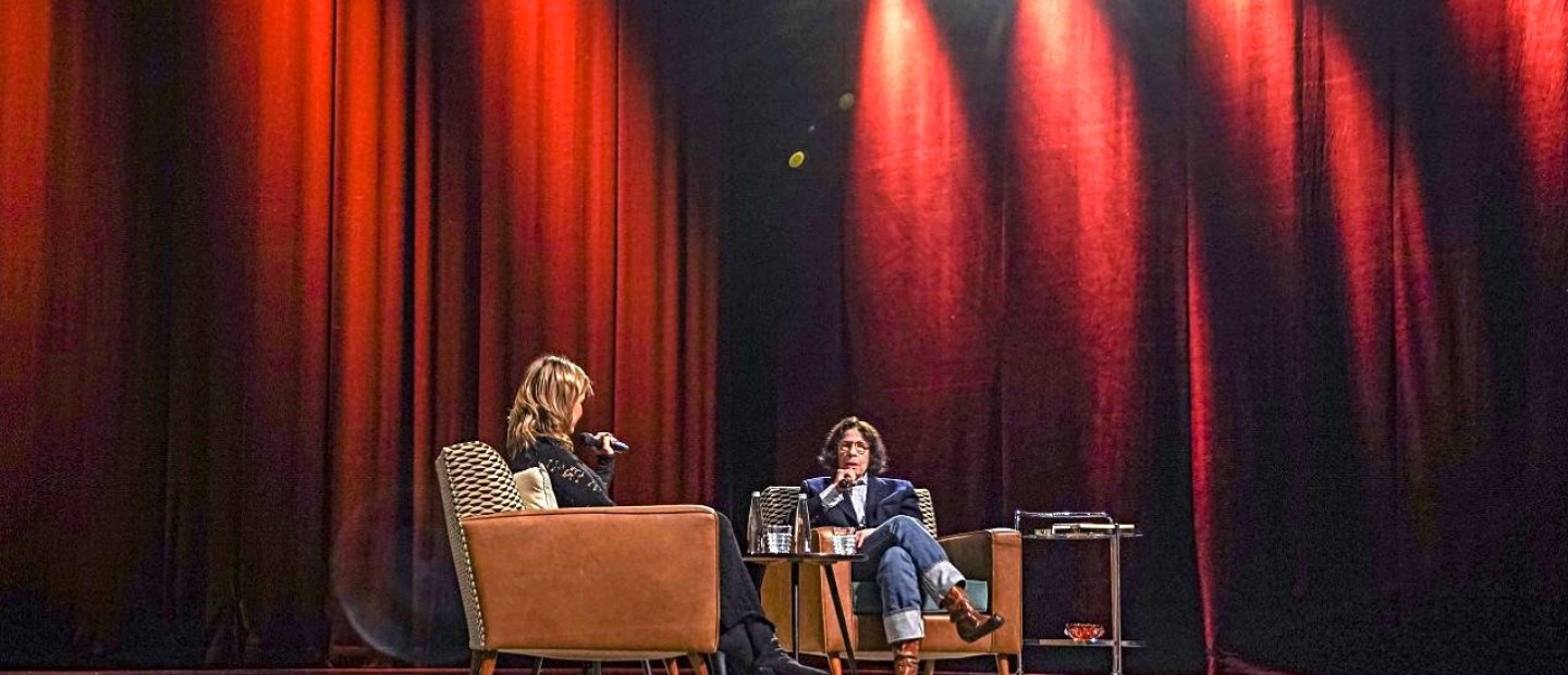Fran Lebowitz: Tα μαθήματα που πήραμε από τη γυναίκα-είδωλο που είναι viral χωρίς να το προσπαθεί 