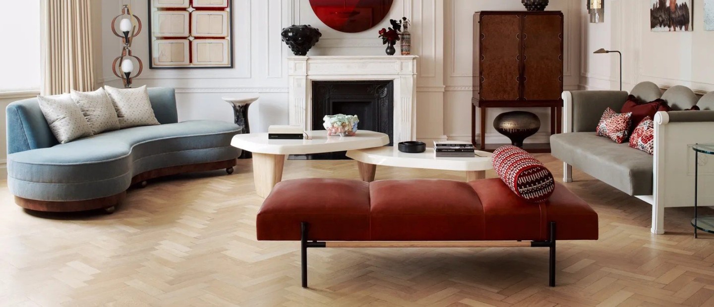 Ένα διαμέρισμα στο Λονδίνο αντλεί έμπνευση από την παριζιάνικη αισθητική