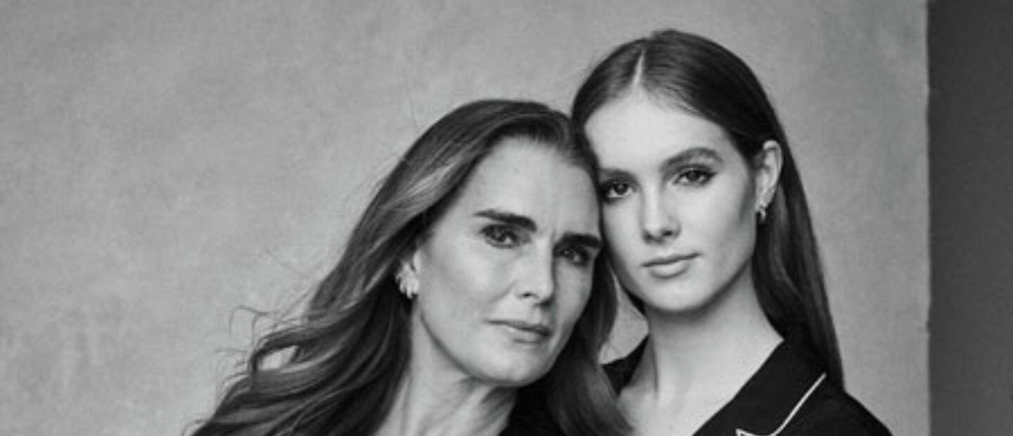 Mother's Day: Δείτε τη συγκινητική καμπάνια της Victoria’s Secret για τη Γιορτή της Μητέρας
