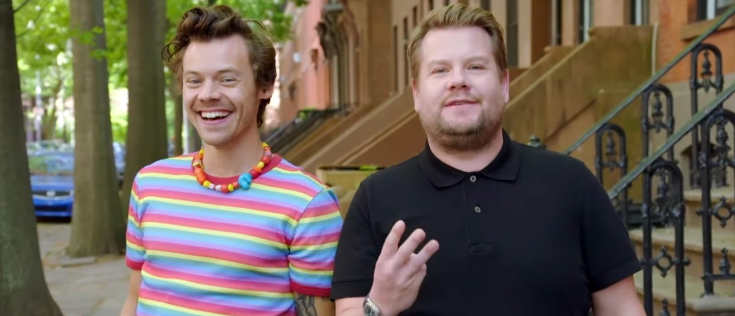 Ο Harry Styles συνεργάστηκε με τον James Corden για ένα εντελώς διαφορετικό video clip