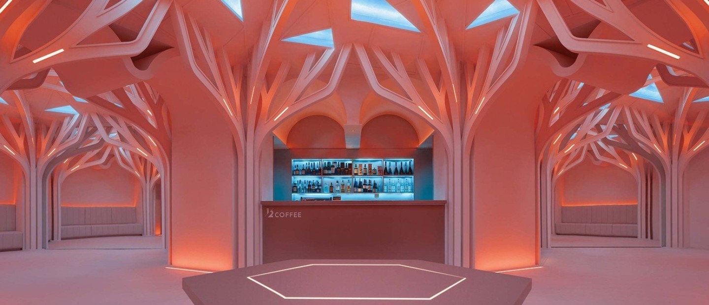 Ένα coffee shop βγαλμένο από το μέλλον στην Κίνα είναι η επιτομή του μοντερνισμού