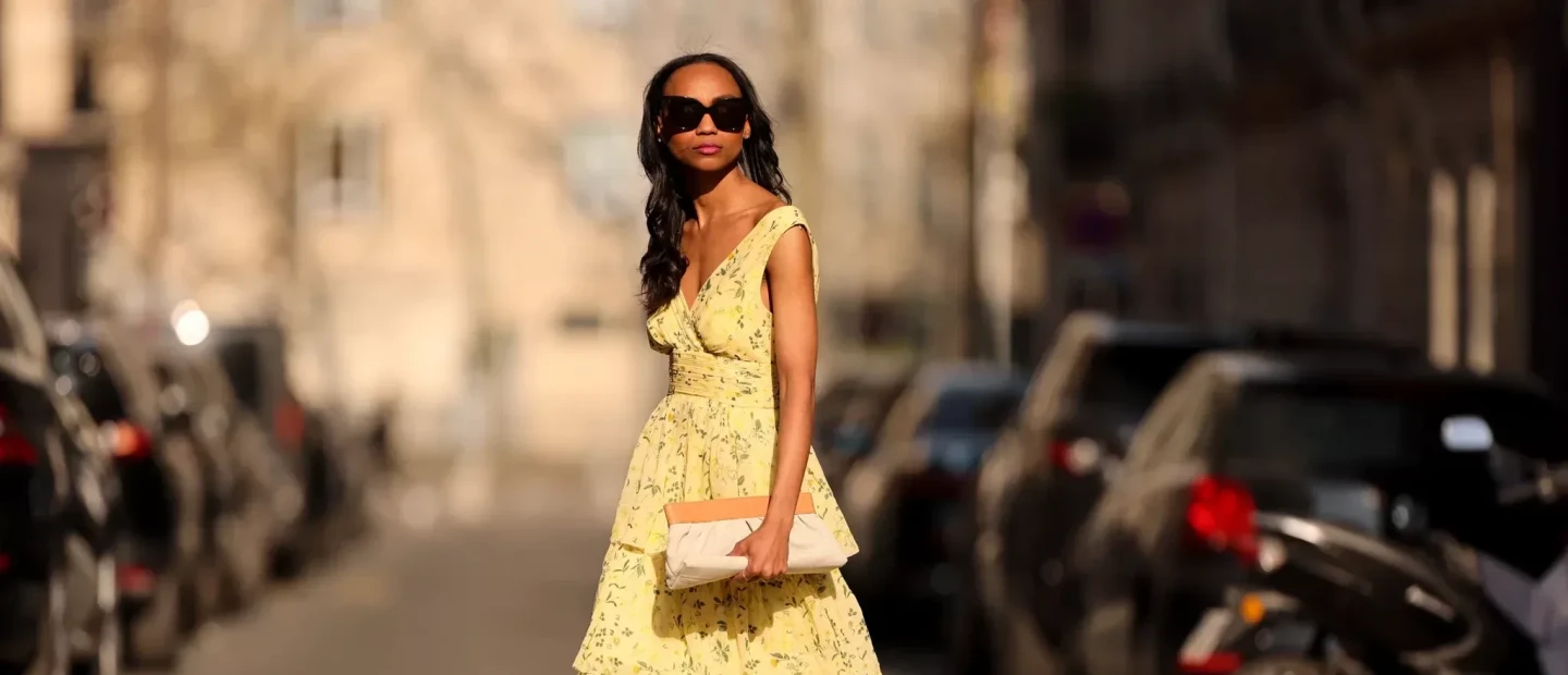 Είστε καλεσμένη σε γάμο; 5 chic looks με φορέματα που θα σας κάνουν να ξεχωρίσετε