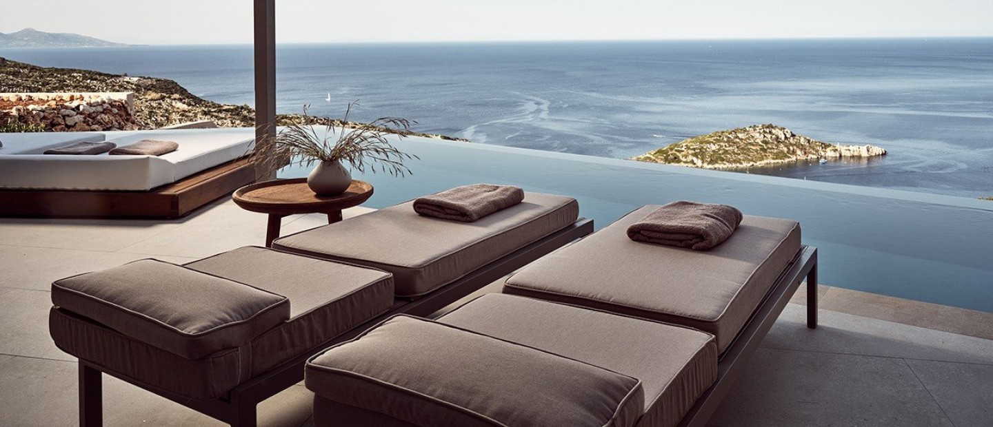 Δείτε πώς οι υπόσκαφες βίλες στη Ζάκυνθο συνθέτουν το ιδανικό καλοκαιρινό σκηνικό