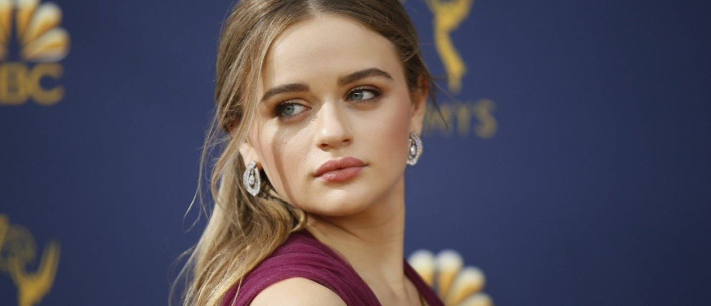Η ηθοποιός Joey King μας δείχνει την πιο αποτελεσματική 10λεπτη beauty routine 