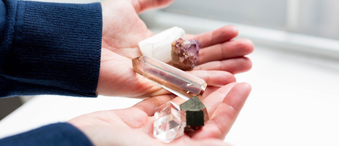 Crystal healing: Γνωρίζετε τις προστατευτικές ιδιότητες των πολύτιμων λίθων; 
