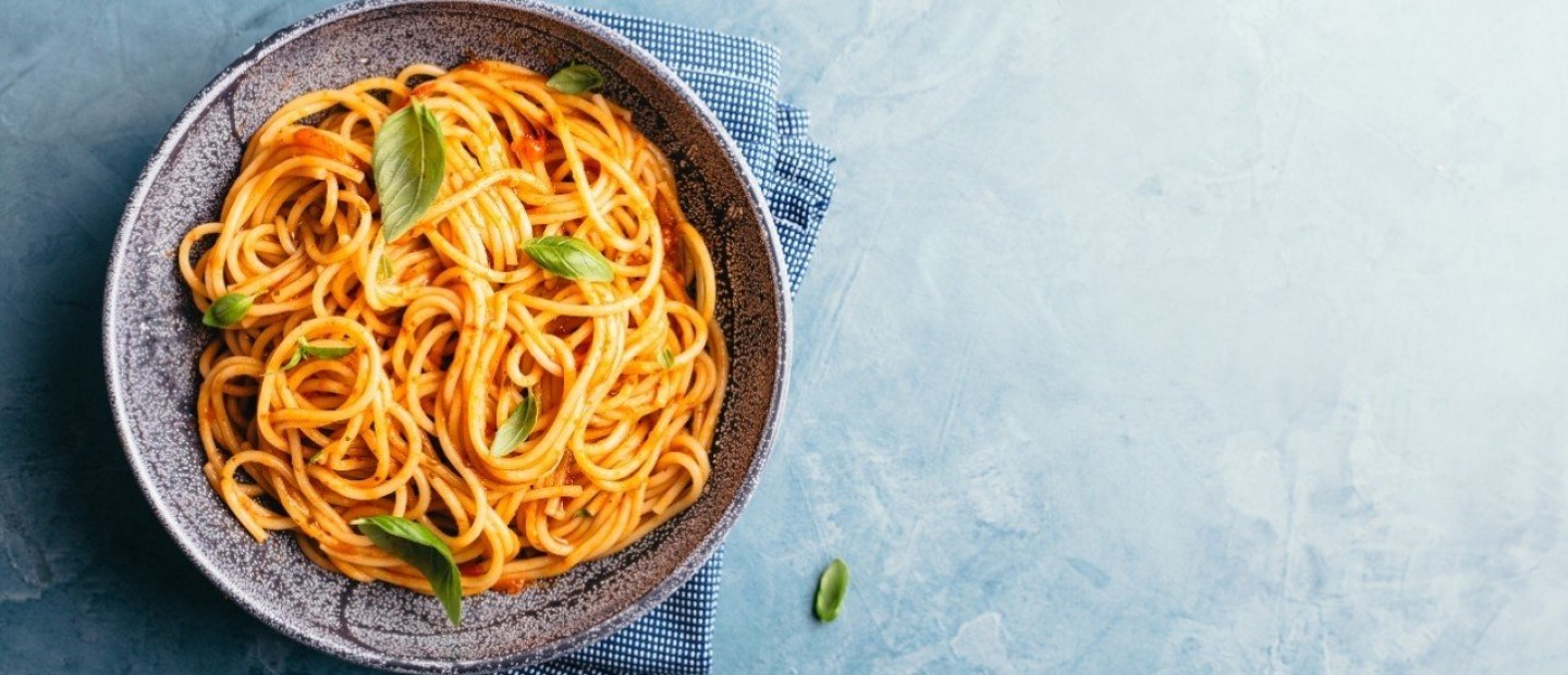 Ο Jamie Oliver φτιάχνει την πιο λαχταριστή mashroom carbonara