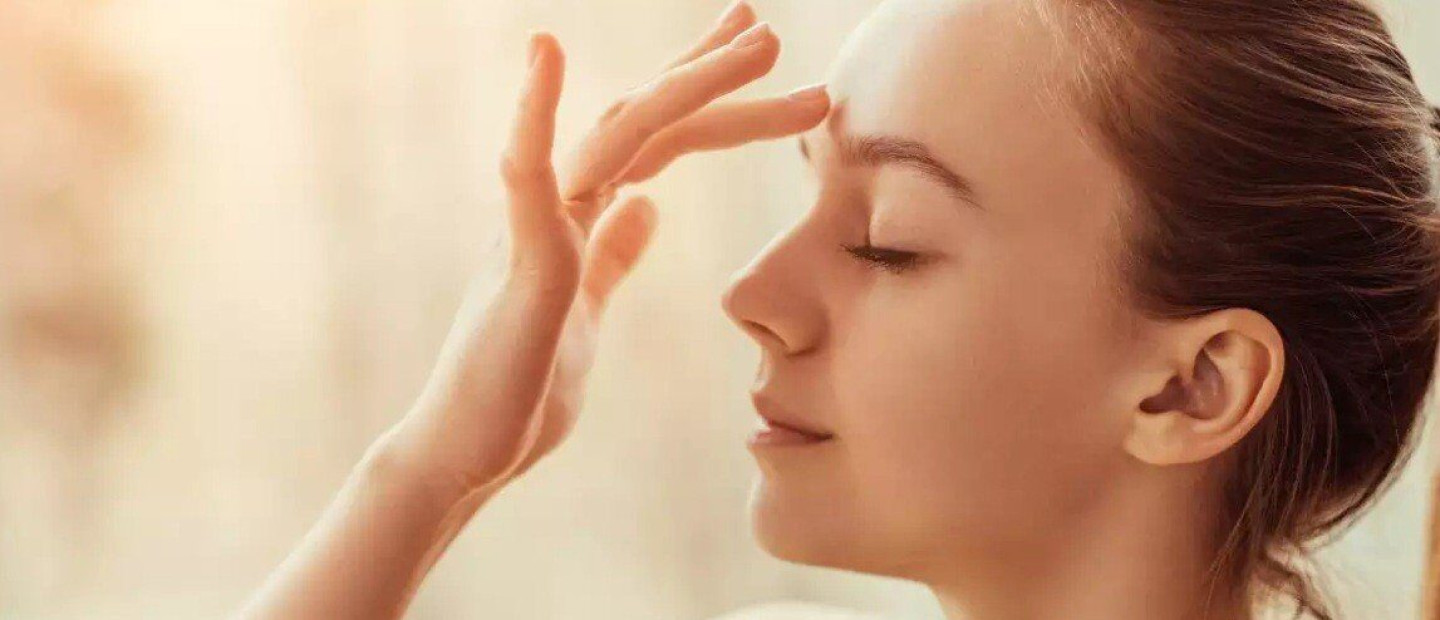 Tapping Therapy: Τι ακριβώς είναι; 