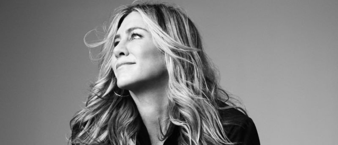 Η Jennifer Aniston αντιδρά σε δημοφιλή Tik Tok trends 