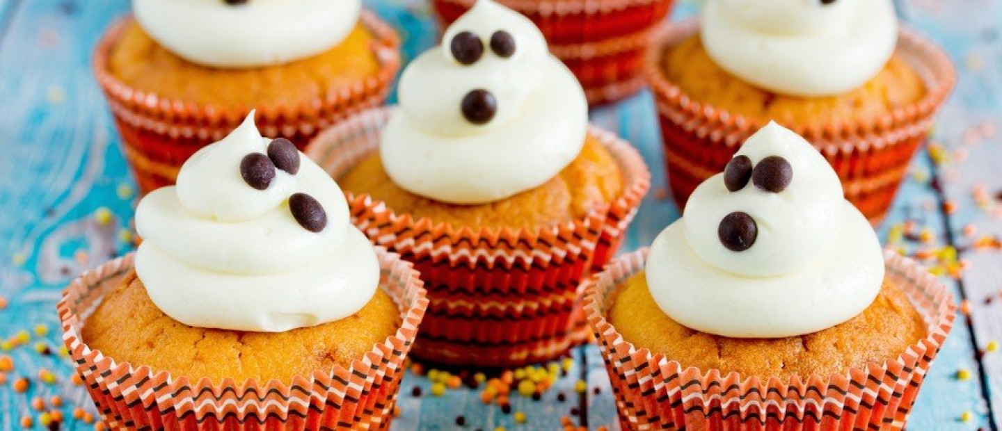 Ο Άκης Πετρετζίκης μας μαθαίνει τα μυστικά για τέλειες Halloween μούμιες