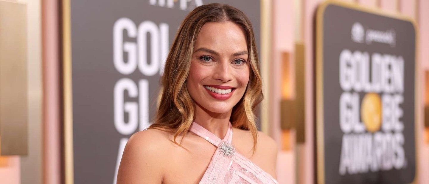 Η Margot Robbie μιλάει για το πώς ένιωσε όταν φίλησε τον Brad Pitt  