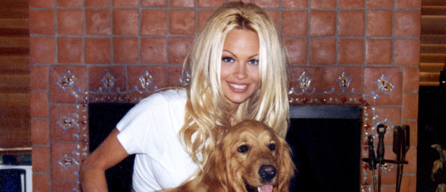 Pamela, A Love Story: 7 αποκαλύψεις από το νέο ντοκιμαντέρ της Pamela Anderson