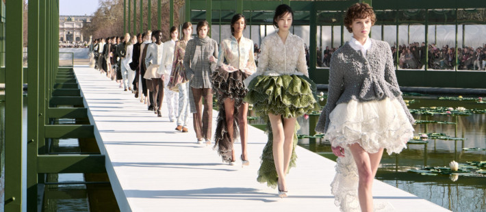 Dior Fall 2026: Η νέα εποχή του Jonathan Anderson επαναπροσδιορίζει τη σύγχρονη πολυτέλεια
