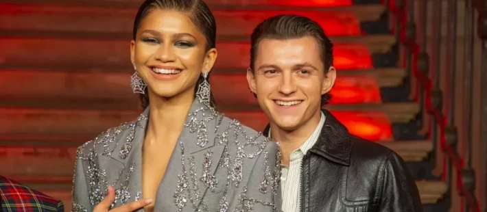 Tο love bombing απέχει πολύ από τον πραγματικό έρωτα κι εξηγούμε το γιατί