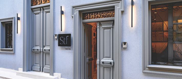 Μια εμπειρία πολυτελούς φιλοξενίας στην καρδιά του Ναυπλίου