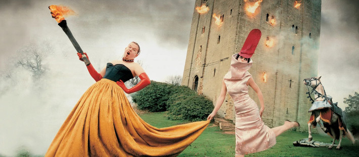 Isabella Blow & Alexander McQueen: Μια αξεπέραστη φιλία από τον χώρο της μόδας επιστρέφει στη μεγάλη οθόνη