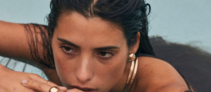 Tan-Friendly Eyeshadows: Οι αποχρώσεις που αναδεικνύουν την ηλιοκαμένη σας επιδερμίδα
