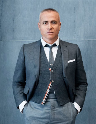 Ο Thom Browne στον καναπέ του Fashion Neurosis για το στιλ, την ταυτότητα και την γκρι αισθητική