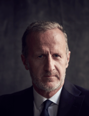 O Stefano Cantino είναι ο νέος Co-CEO της Dolce & Gabbana σε μια κρίσιμη στιγμή για τον οίκο