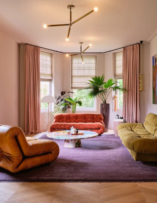 Το colorful σπίτι στο Άμστερνταμ που επαναπροσδιορίζει το eclectic design