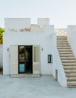 Ένα κρυμμένο καταφύγιο, ύμνος στο dolce far niente, ανάμεσα στα ελαιόδεντρα της Απουλίας