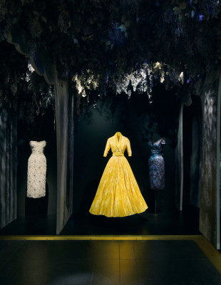 Ένα βλέμμα στην προσωπική συλλογή Dior του Azzedine Alaïa