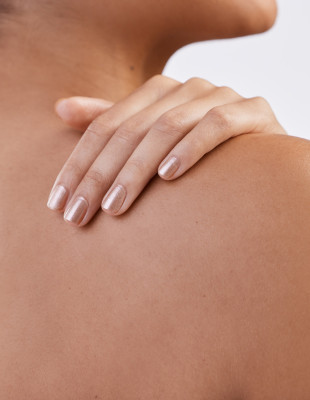 Κι όμως, μπορείτε να πετύχετε το πιο τέλειο μανικιούρ μόνες σας στο σπίτι