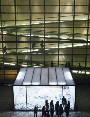 Το συγκινητικό «αντίο» του ΝΕΟΝ, του πολιτιστικού οργανισμού που άλλαξε την Αθήνα