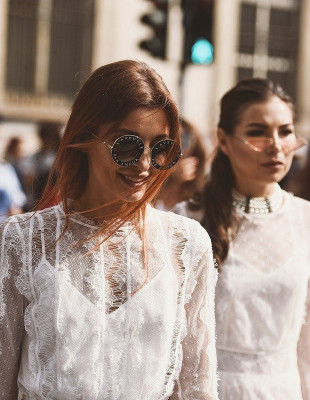 Τα μόνα κομμάτια που φοράνε τα cool κορίτσια της μόδας τώρα