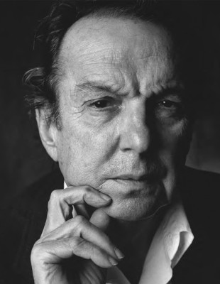 Έφυγε από τη ζωή ο θρυλικός σκηνογράφος Ντιν Ταβουλάρης